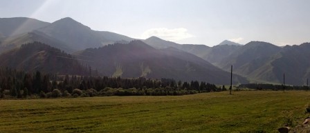 Vallée de Bayanköl en amont du poste de contrôle des pogranitchnii