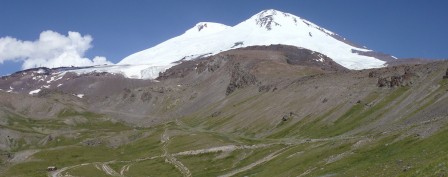 Elbrouz  (5642m) vu du pic Terskol